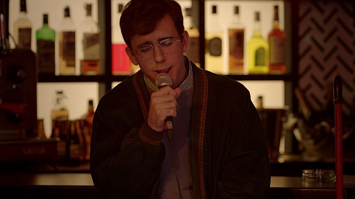 Cuéntame cómo pasó - Abraham canta 'No hago otra cosa que pensar en ti'