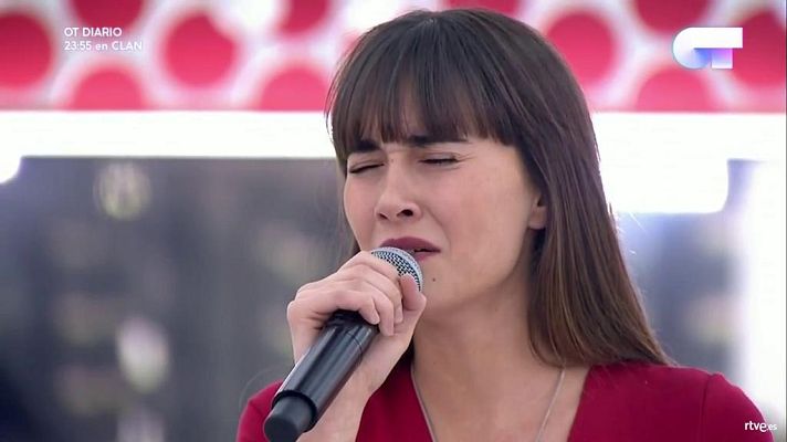 OT 2017 - Aitana canta 'Arde' en el primer pase de micros