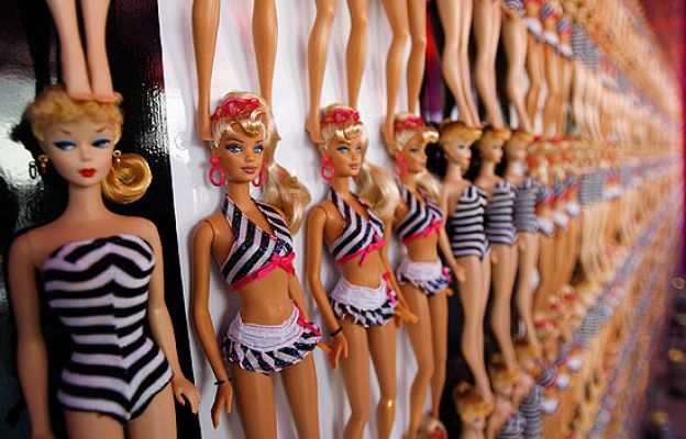  - Barbie cumple 50 años