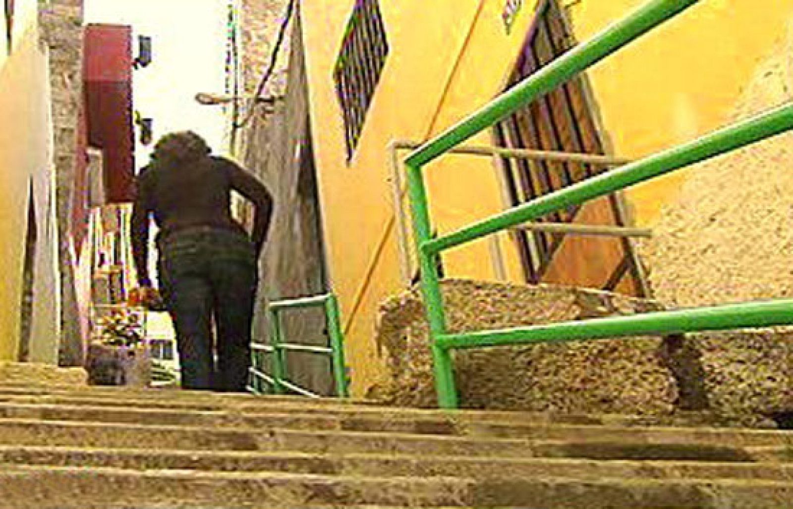 España Directo - 400 escalones en la calle Felicidad | Ver