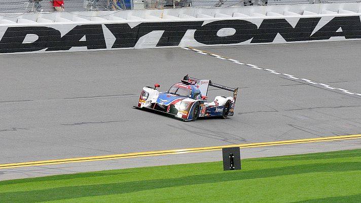 Telediario 1 - Alonso vibra en su debut en Daytona