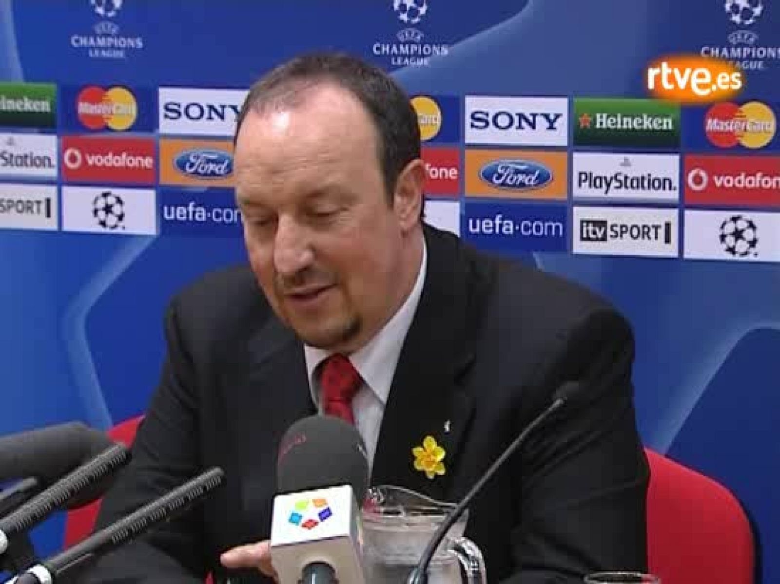 Benítez, ejemplo de diplomacia | Ver