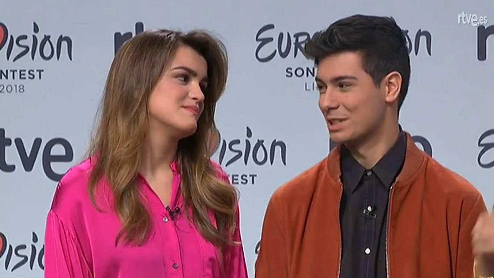 Alfred: "Estando con Amaia me da igual el escenario y todo"