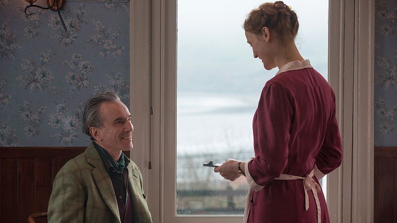 'El hilo invisible', la película por la que Daniel Day-Lewis puede lograr su cuarto Oscar | Ver