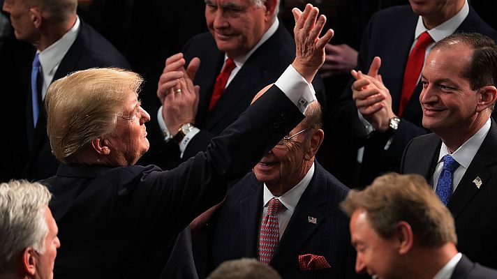 Telediario 1 - Trump afirma: "Este es el mejor momento para vivir el sueño americano", en plena polémica migratoria