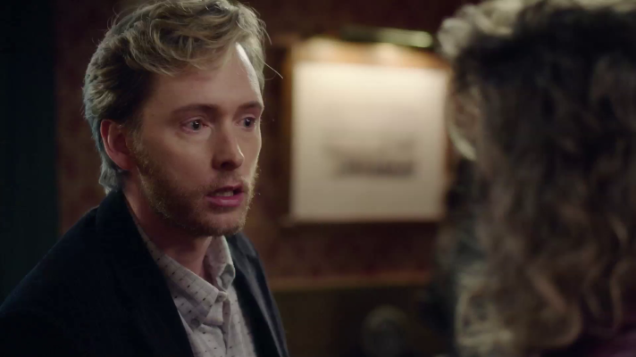 Cuéntame cómo pasó - Toni pierde los papeles