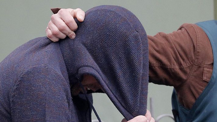 Telediario 1 - Los dos chicos que ayudaron a la joven que El Chicle intentó secuestrar: "Estaba intentando meterla en el maletero"