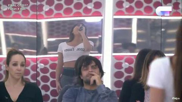 OT 2017 - Aitana canta 'Chandelier' en el primer pase de micros