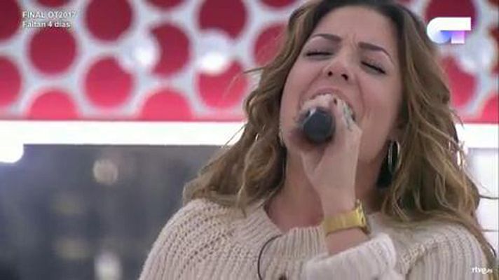 OT 2017 - Miriam canta 'Invisible' en el primer pase de micros