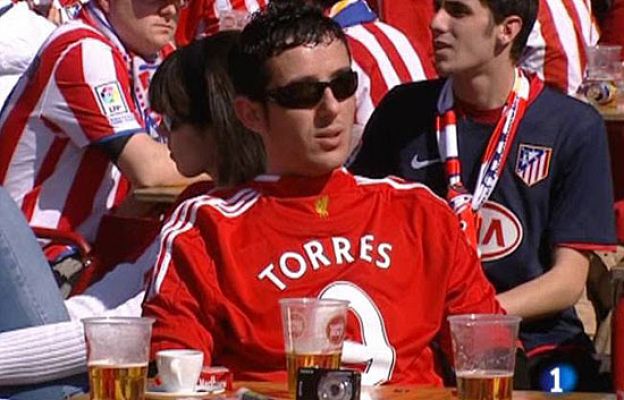 Champions League - Oporto se tiñe de 'rojiblanco'