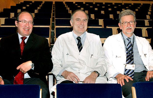 Ciencia y tecnología en Rtve.es - Extraen el bazo por la vagina