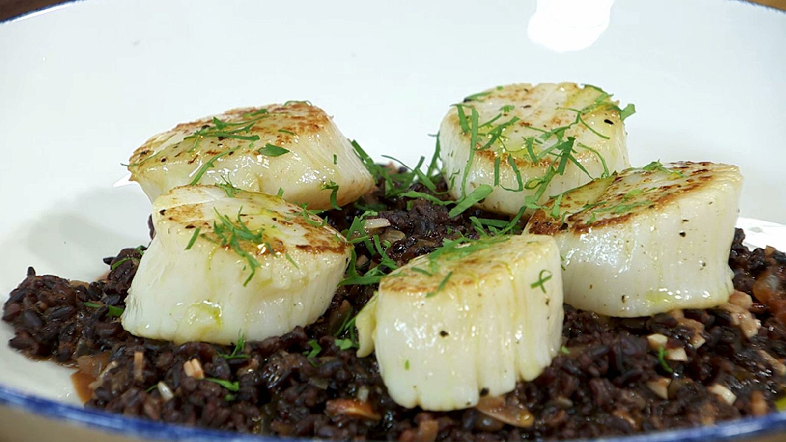 Torres en la cocina - Arroz negro con vieiras