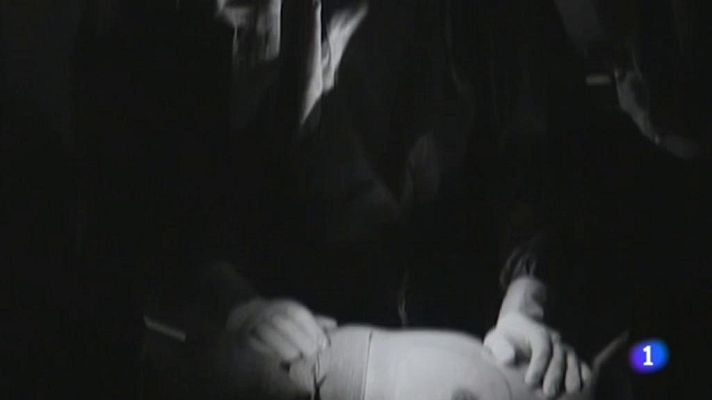 Telediario 1 - Manu Brabo ahora cuenta la historia de quienes miran de frente al cáncer de mama