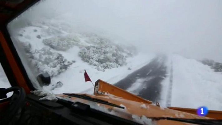 Telediario 1 - En Canarias fuertes vientos en todo el archipiélago