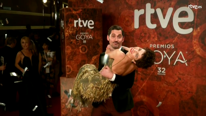 Goyas Golfos - Paco León y Úrsula Corberó, en la cámara glamur