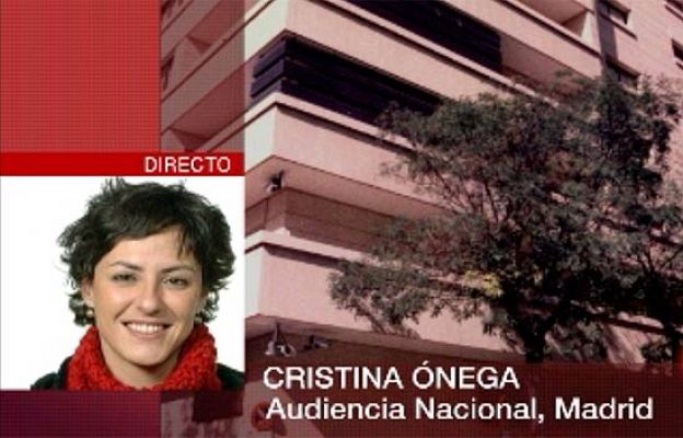  - Ordenan que quiten las fotos