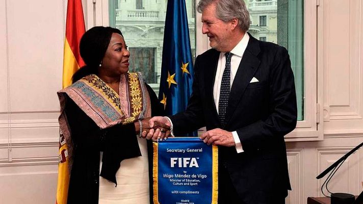 Telediario 1 - La FIFA no hace peligrar la presencia de España en el Mundial