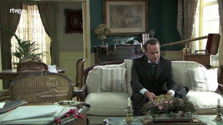 Acacias 38 - Don Arturo recuerda a Elvira