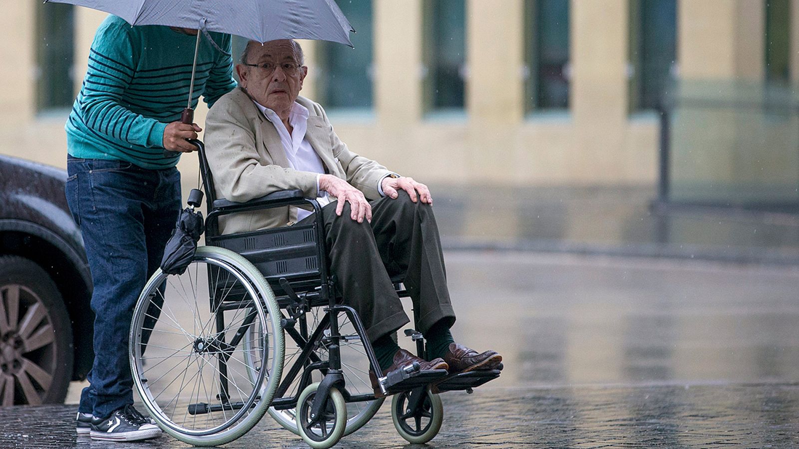 Millet y Montull ingresan en prisión tras su condena por el 'caso Palau' Los exresponsables del Palau de la Música, Félix Millet y Jordi Montull han ingresado en la cárcel de Brians