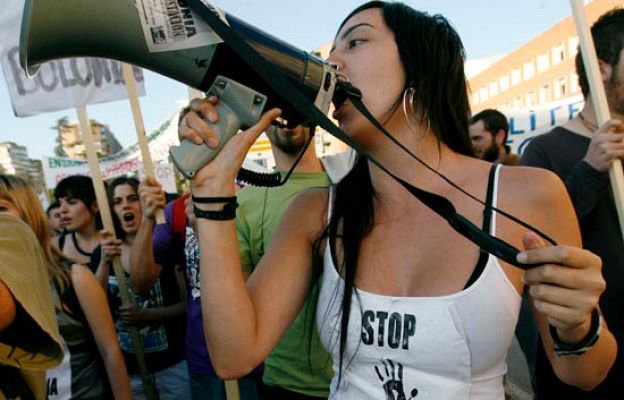  - Los estudiantes salen a la calle