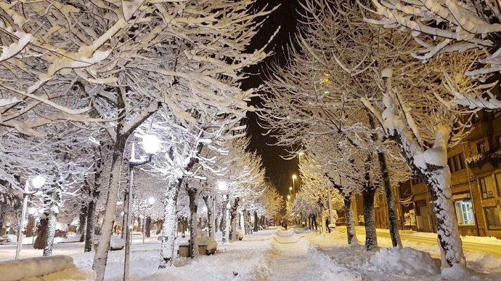 El tiempo - Nevadas en cotas muy bajas del extremo norte peninsular