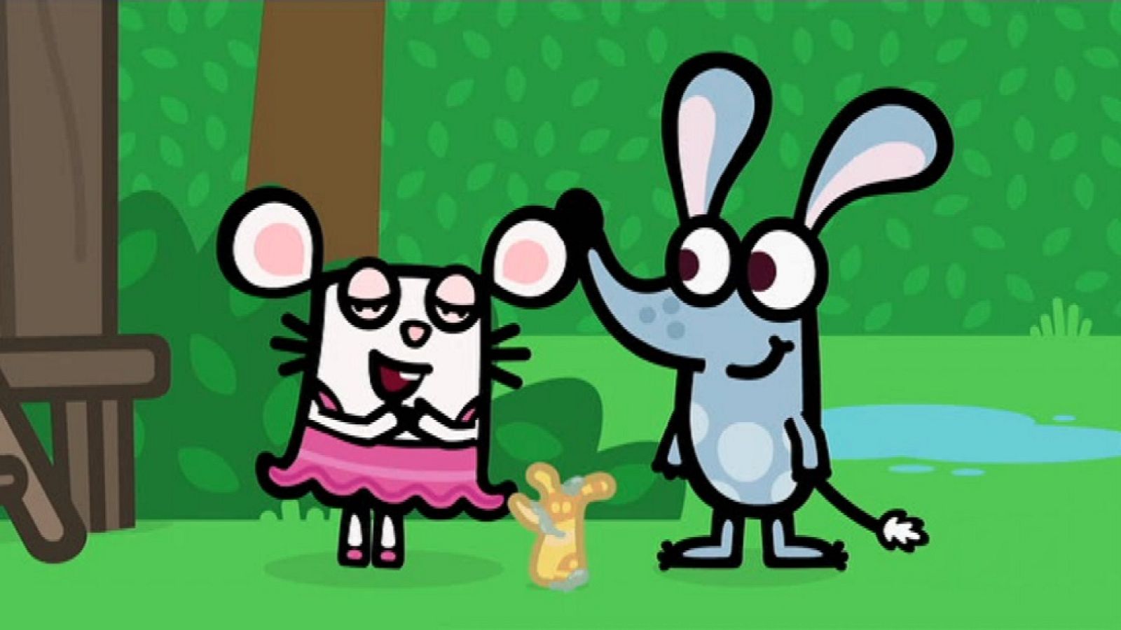 Quietos como estatuas - Boj | Ver