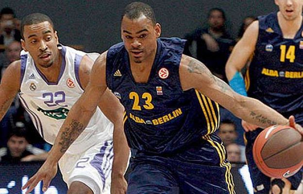 Baloncesto en RTVE - Tres españoles en cuartos