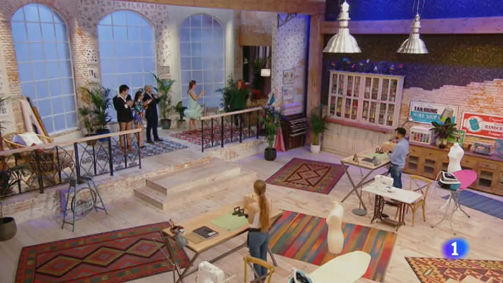 Maestros de la costura - 'Maestros de la costura" se estrena con Pertegaz