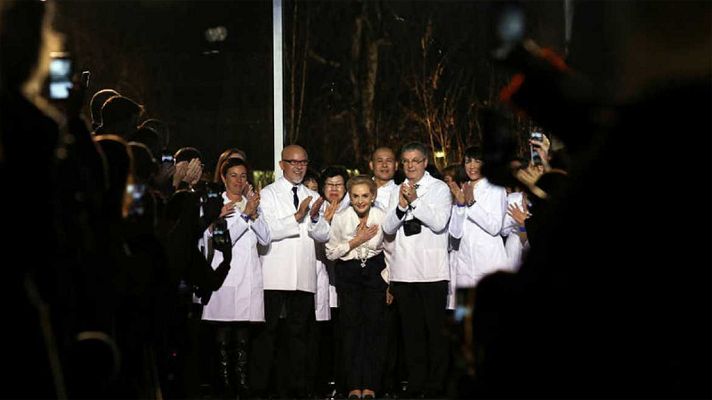 Telediario 1 - Carolina Herrera cuelga las tijeras