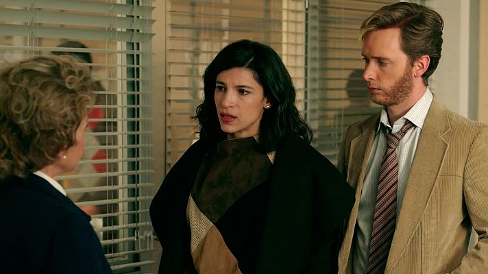 Cuéntame cómo pasó - Blanca cuenta a Inés la enfermedad de Marcos