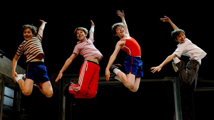 Telediario 1 - Billy Elliot sentía la electricidad, al igual que estos seis niños que protagonizan el musical en Madrid