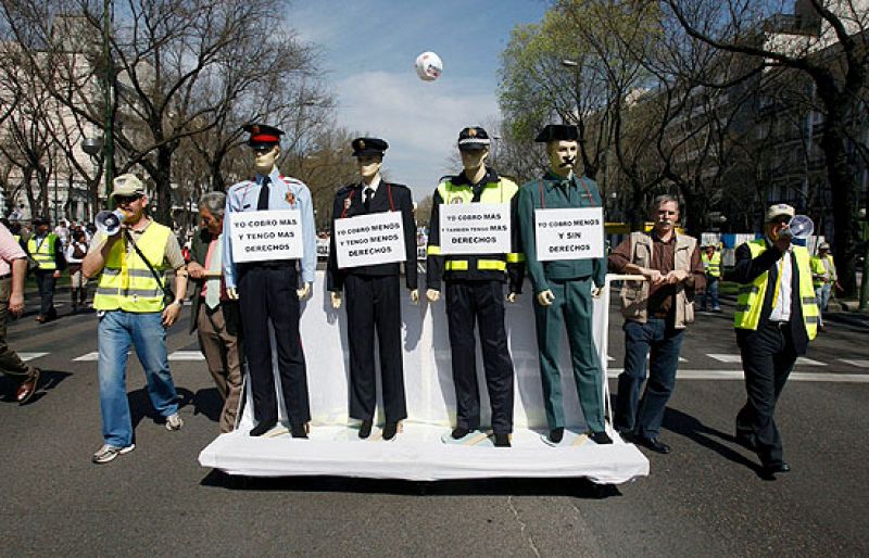 Telediario fin de semana en cuatro minutos - 14/03/09 | Ver