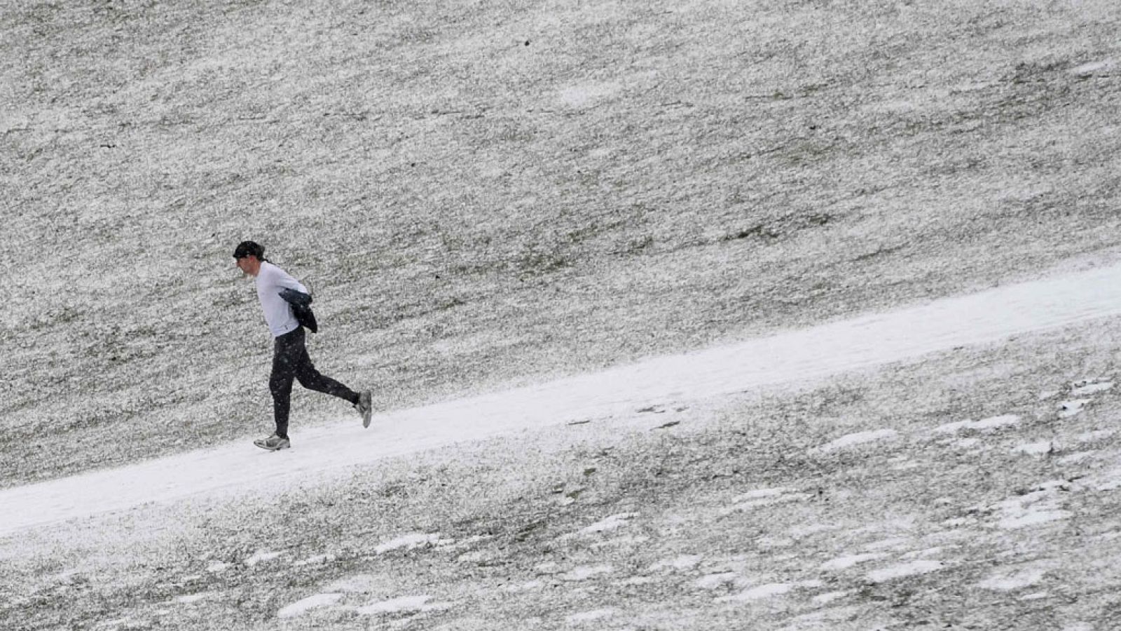 Precipitaciones persistentes en Cantábrico y chubascos en el este y Andalucía