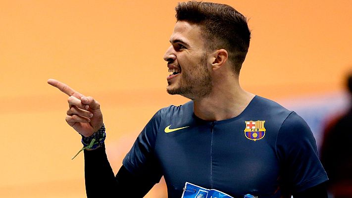 Atletismo - Husillos arrebata a Hortelano el récord de España de 200 en sala