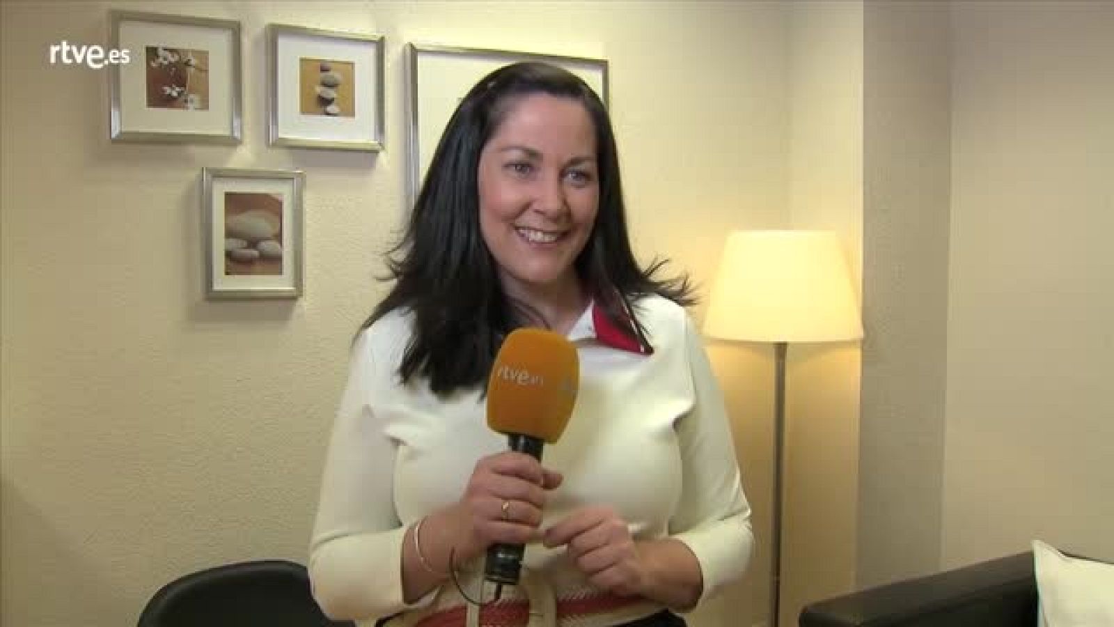 Charlamos con Vanessa, segunda expulsada de 'Maestros de la costura'