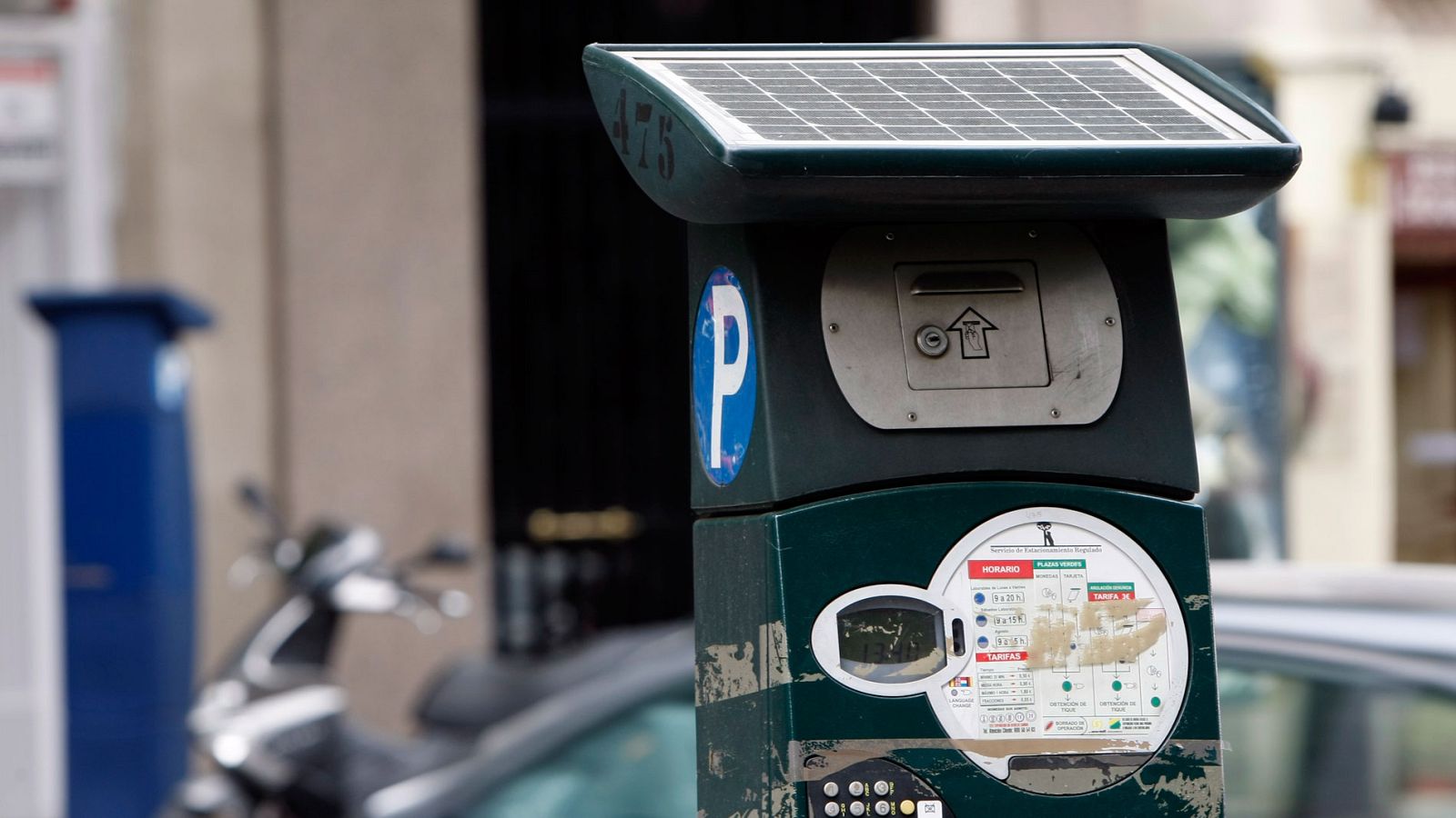 Aparcar en Madrid será un 10% más caro si se paga con el móvil