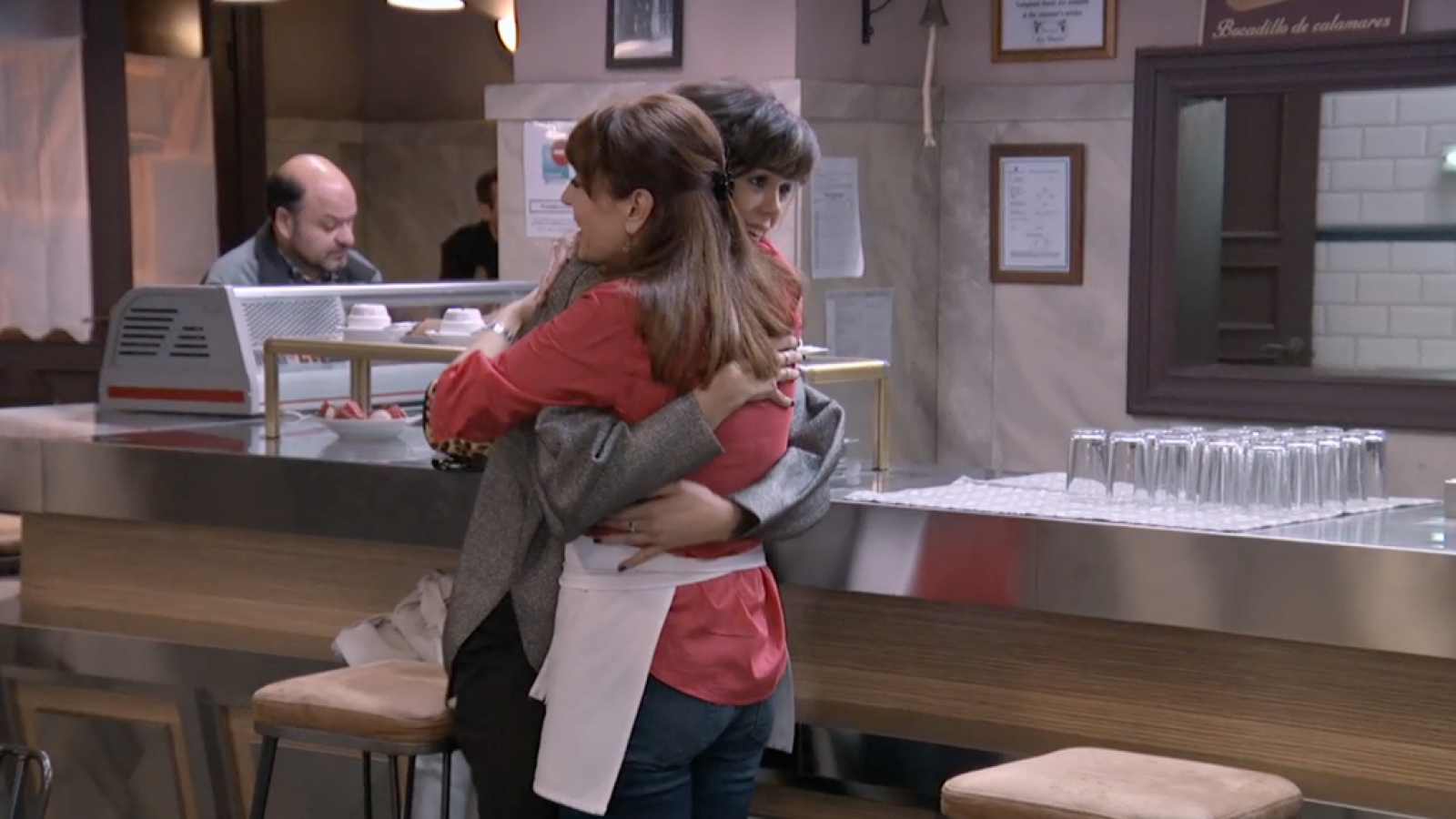 Servir y Proteger - Paty será la ayudante de María en la Parra