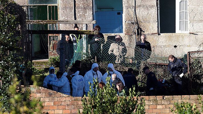 Telediario 1 - La Policía registra una vivienda en Pontevedra propiedad de la familia de la pareja de Sonia Iglesias