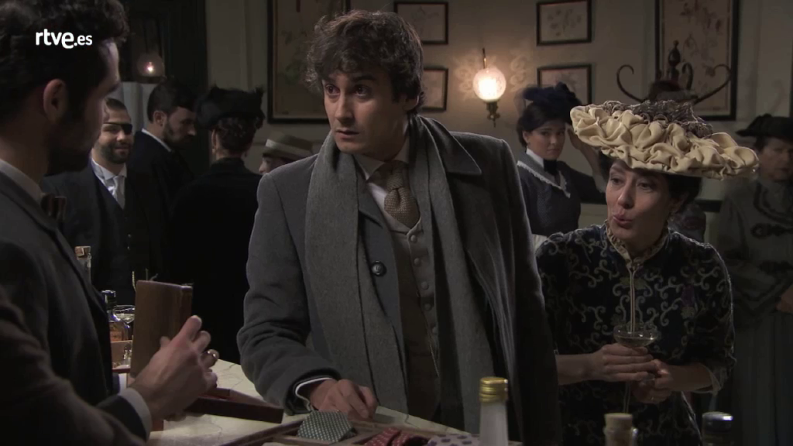 Acacias 38 - Liberto se une a las fiestas de la chocolatería