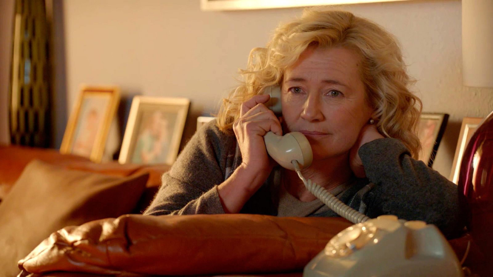 Cuéntame cómo pasó - Mercedes se reconcilia con Antonio