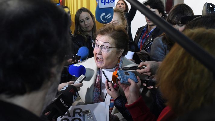 Informativo 24h - Helga de Alvear: "Santiago Sierra es una artista escandaloso pero es uno de los mejores"