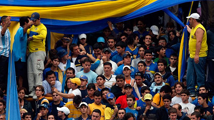 Telediario 1 - Radicales argentinos y rusos se alían para el Mundial