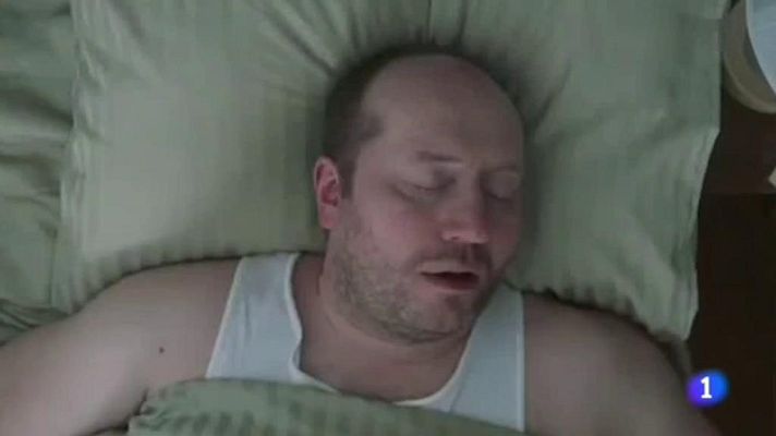 Telediario 1 - "Vaya a votar si no quiere que metan a un gay en su casa y hasta en su cama"