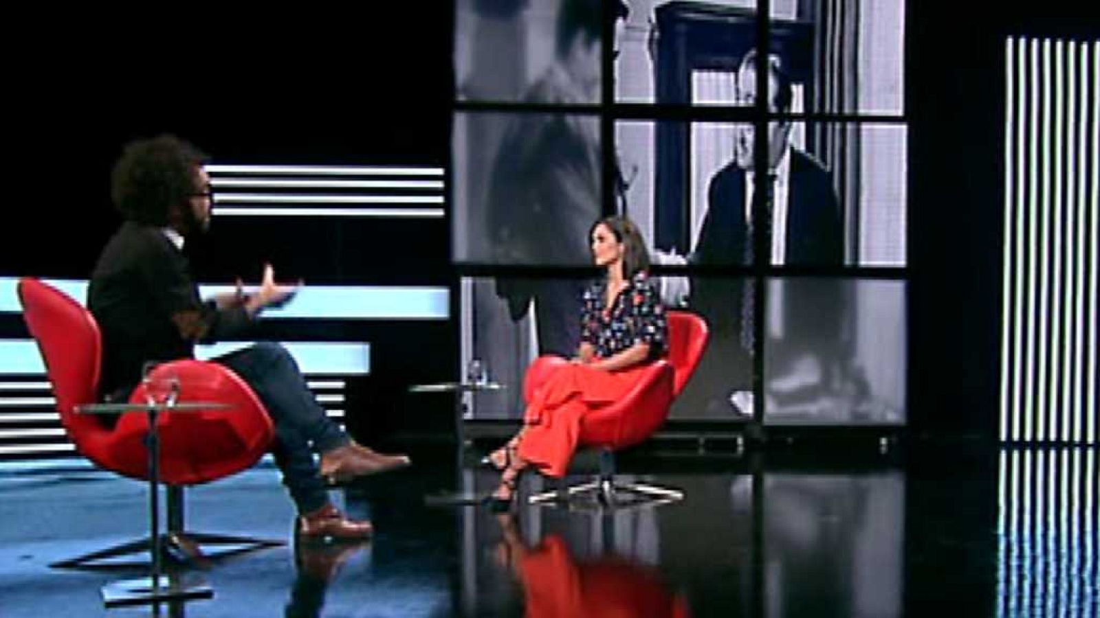 Historia de nuestro cine - A hierro muere (presentación) - ver ahora