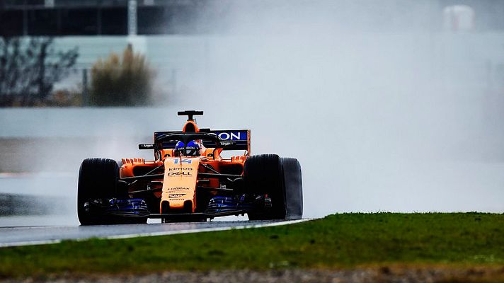 Informativo 24h - Fernando Alonso desafía al frío en Barcelona