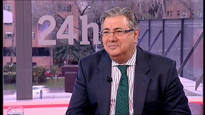 Telediario 1 - Zoido: "Habrá una ley para impedir que la brecha salarial entre los cuerpos y fuerzas de seguridad vuelva a existir"
