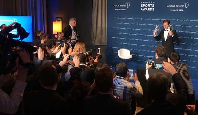  - Federer ilumina con su luz los premios Laureus del frío y la nive en Mónaco