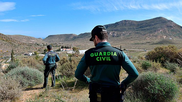 Telediario 1 - Sin rastro del niño desaparecido en Níjar tras dos días de búsqueda