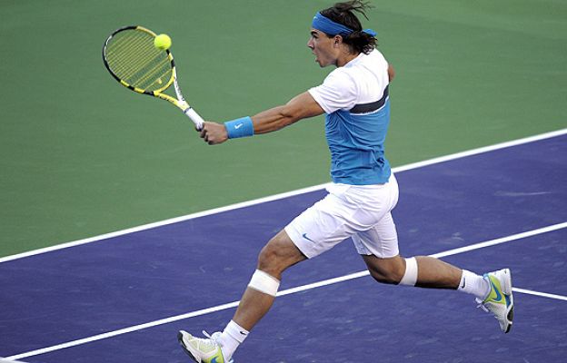  - Nadal pasa sin problemas