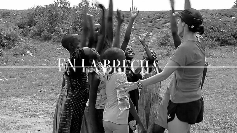 En la brecha: Patricia Campos Domènech, entrenadora de fútbol y expilota - LAB RTVE | Ver